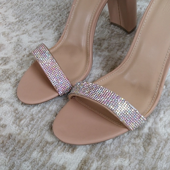 Charlotte Russe Almie Shimmery Chunky Block Heel Open Toe Sandals 10 Nude - Picture 2 of 16